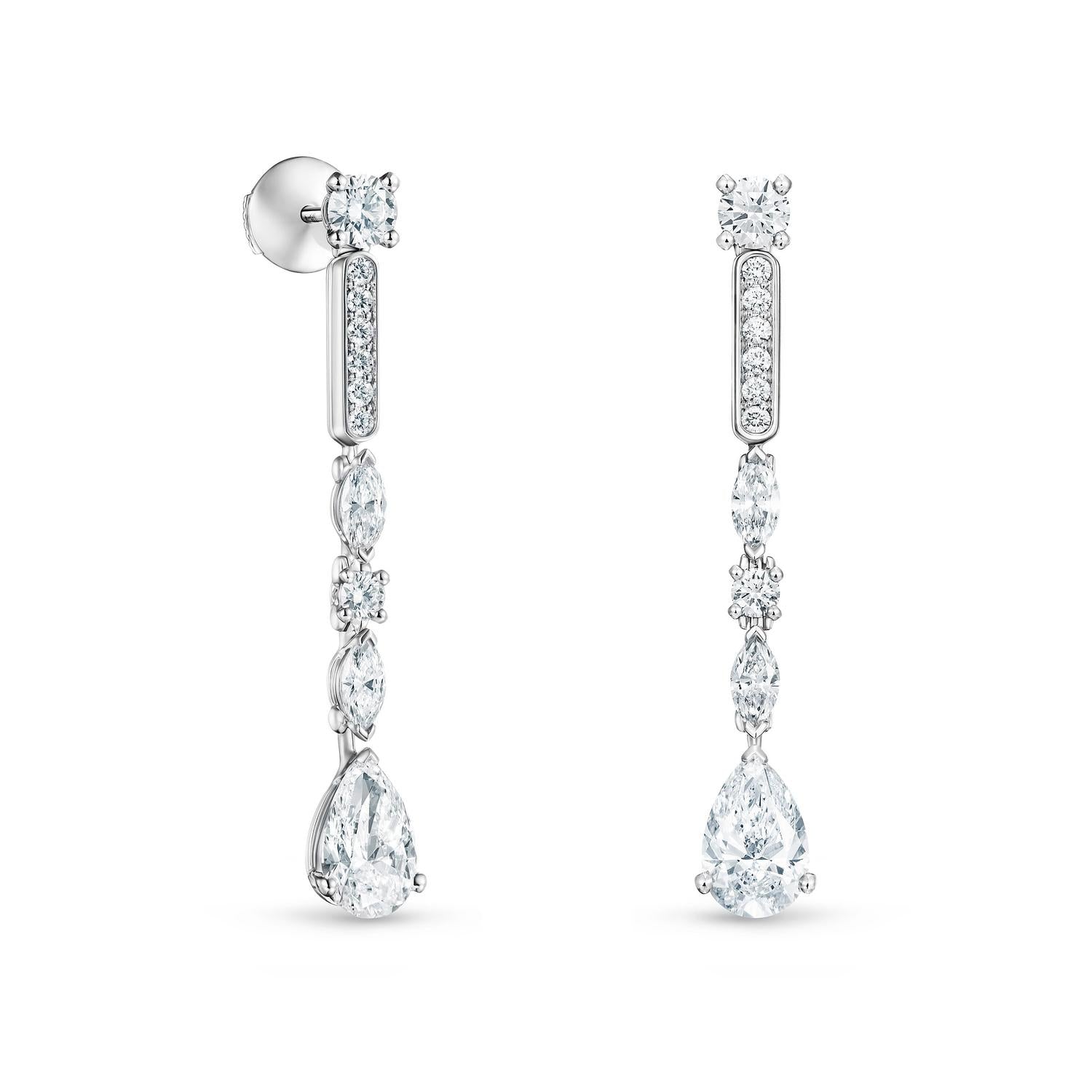 MIKOSA Snow Dance Short Earrings In White Gold